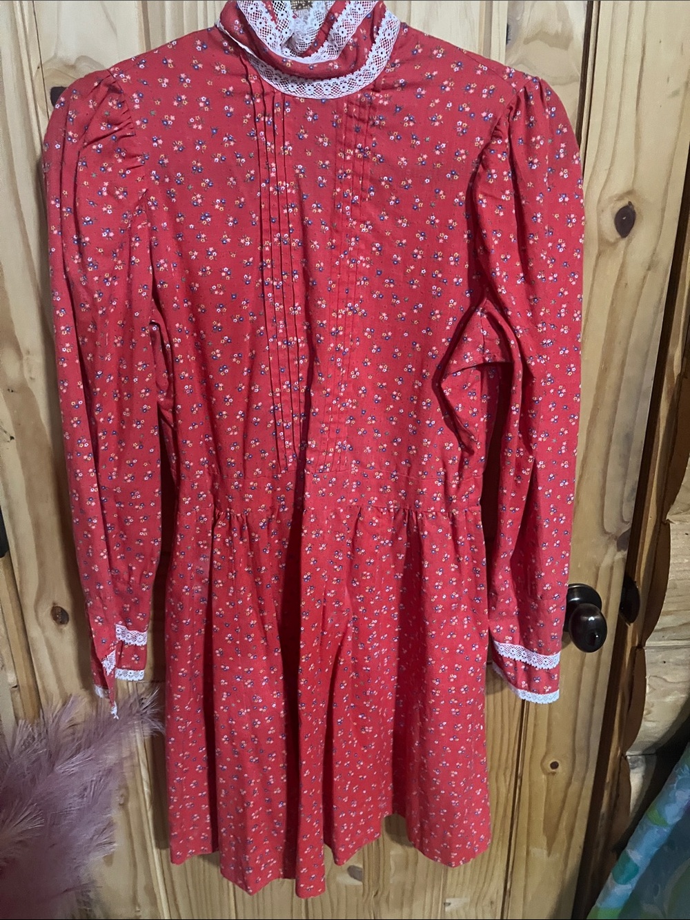 Handmade Vintage-Inspired Red Floral Long-Sleeve Mini Dress - Picture 3 of 4